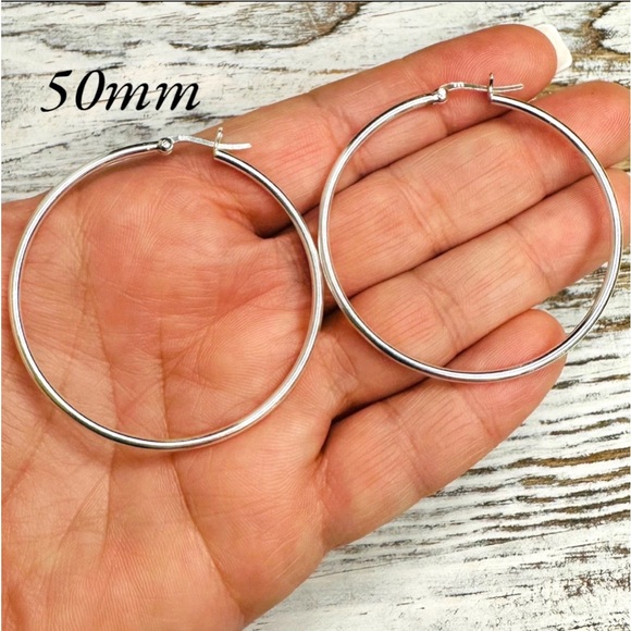 Sterling Silver 20mm Small Plain Hoop Earrings, Classic Silver Jewelry - Picture 8 of 14